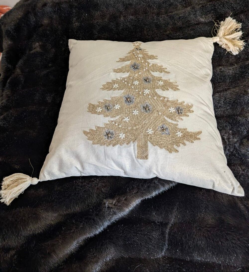 Pier 1 decorative holiday throw pillow gold-beaded Christmas tree corner tassels